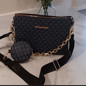 🎊NEW🎊 Crossbody/Shoulder Bag